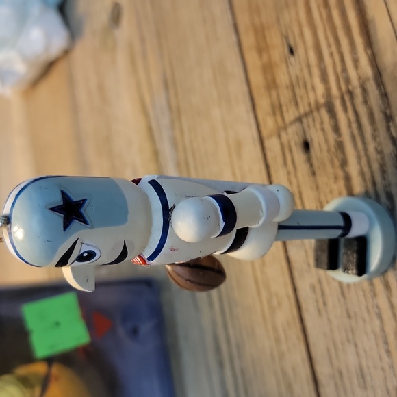 DALLAS COWBOYS ORNAMENT! - Picture 2 of 3